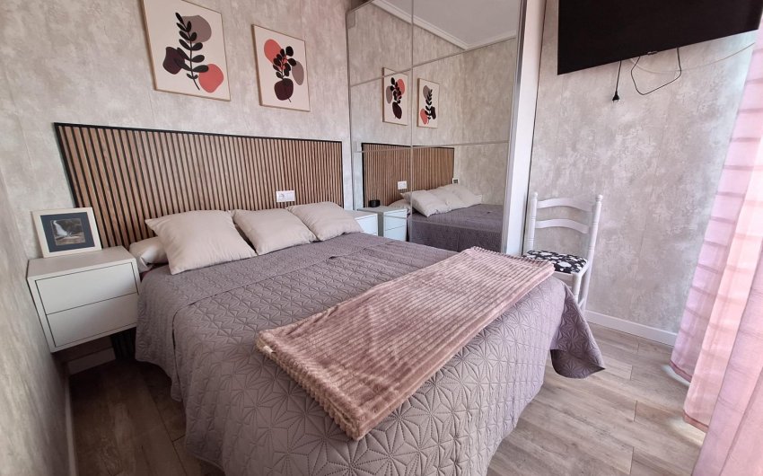 Revente - Apartment -
Torrevieja - Centro