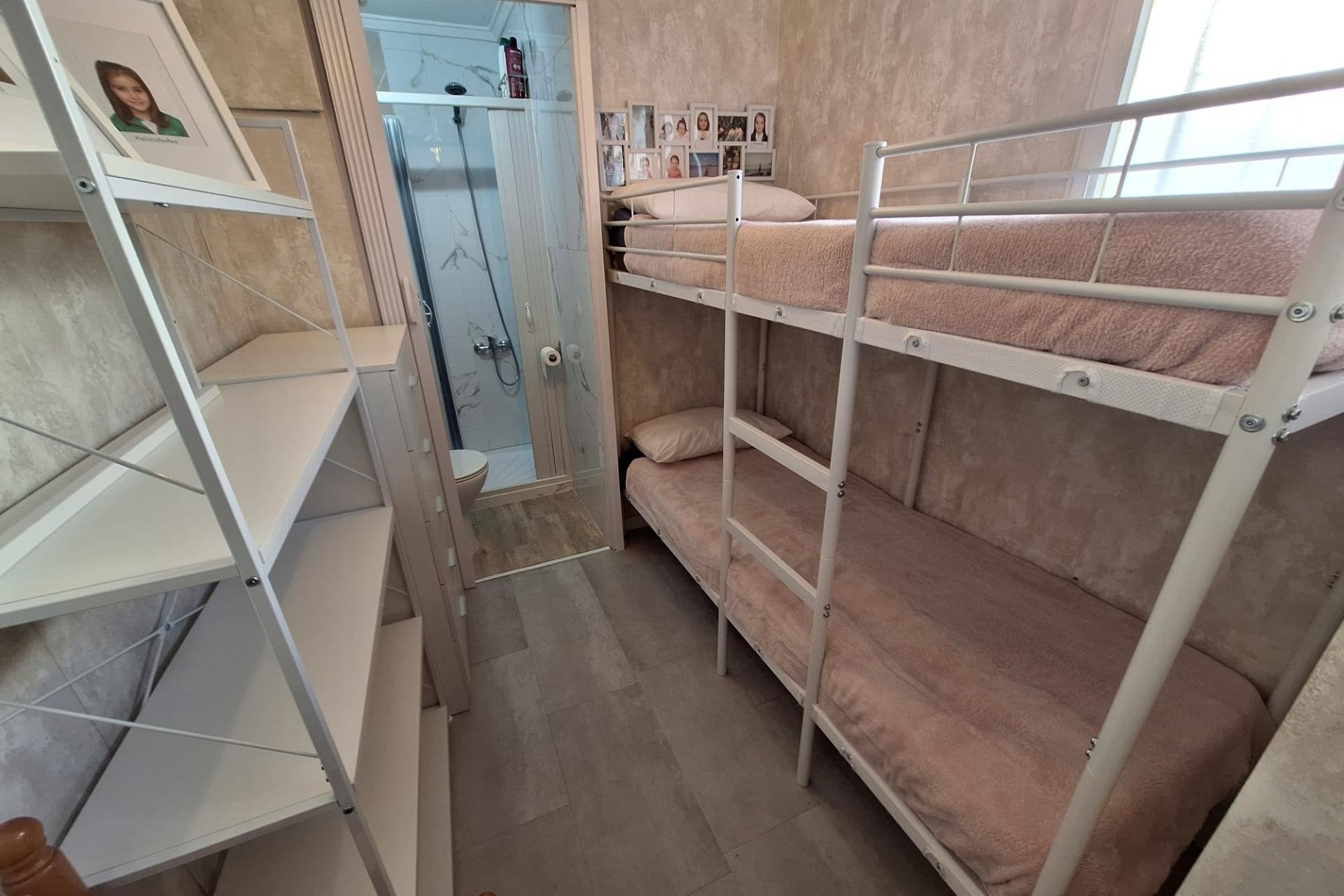 Revente - Apartment -
Torrevieja - Centro