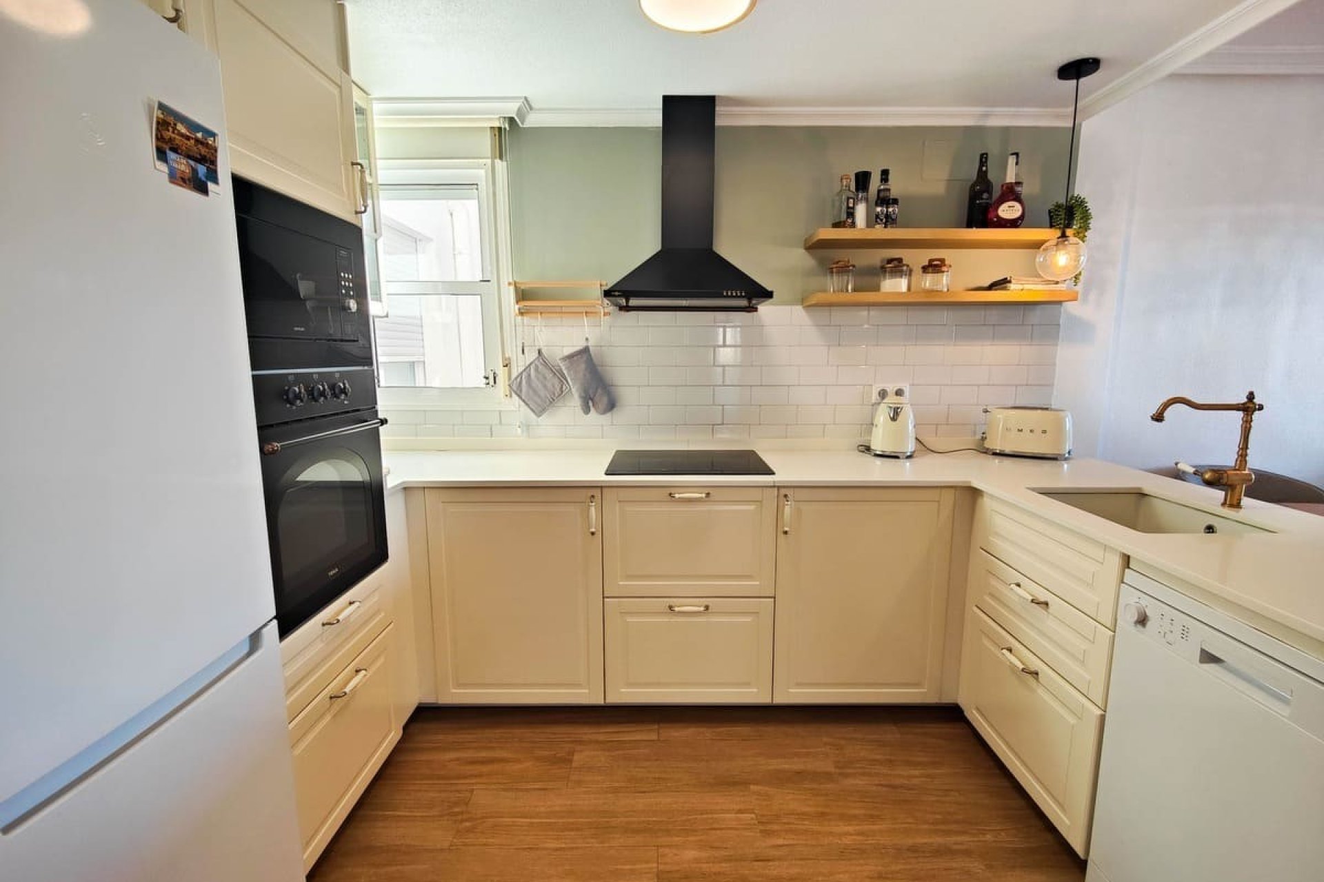 Revente - Apartment -
Torrevieja - El Acequión - Los Náufragos