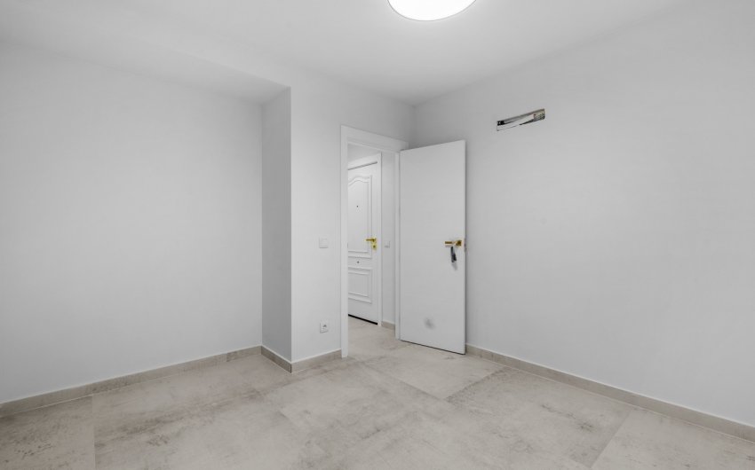 Revente - Apartment -
Torrevieja - El Acequión - Los Náufragos