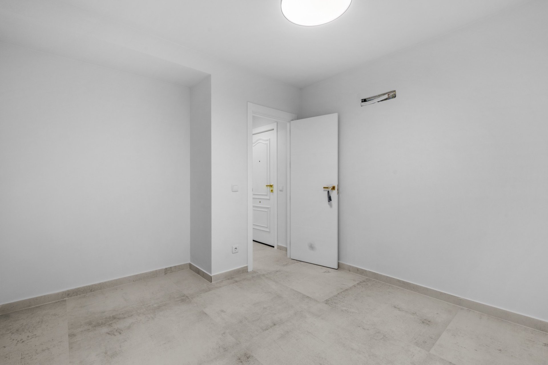 Revente - Apartment -
Torrevieja - El Acequión - Los Náufragos