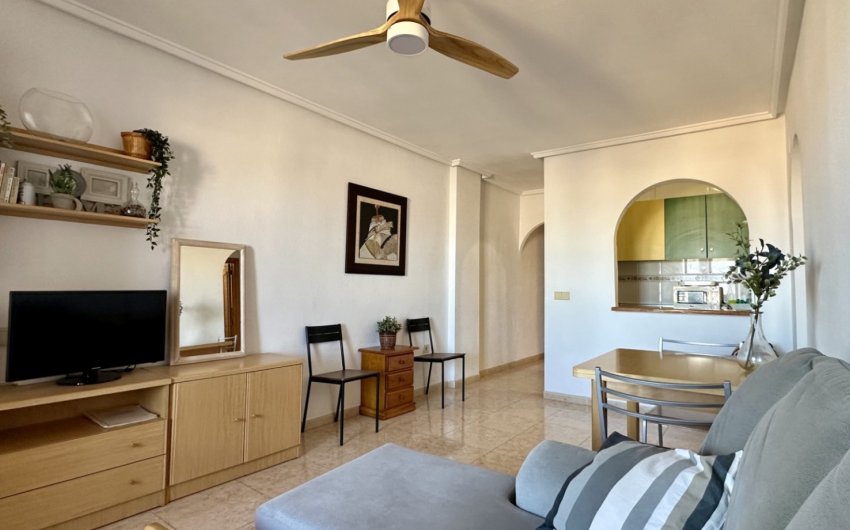 Revente - Apartment -
Torrevieja - El Molino