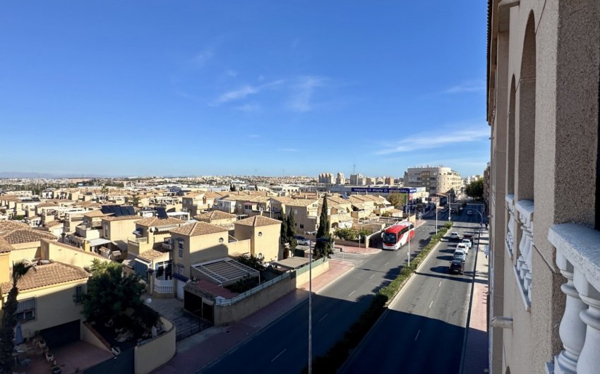 Revente - Apartment -
Torrevieja - El Molino