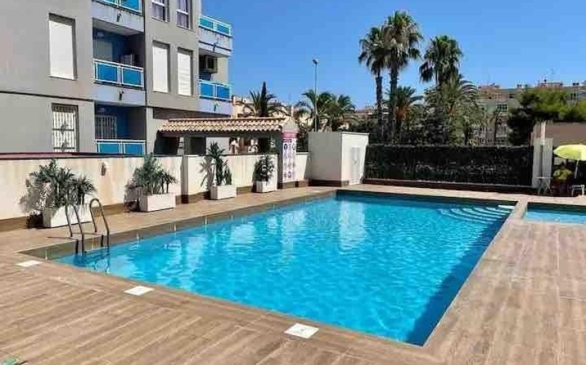 Revente - Apartment -
Torrevieja - Estacion De Autobuses