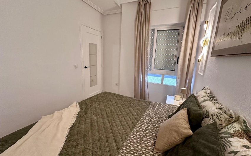 Revente - Apartment -
Torrevieja - Estacion De Autobuses