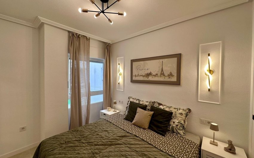 Revente - Apartment -
Torrevieja - Estacion De Autobuses