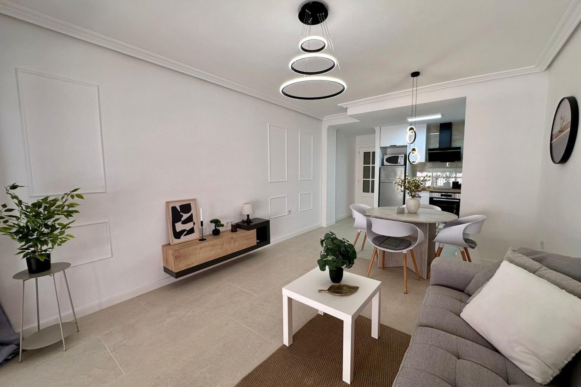 Revente - Apartment -
Torrevieja - Estacion De Autobuses