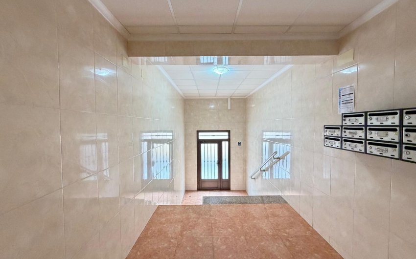 Revente - Apartment -
Torrevieja - Estacion De Autobuses
