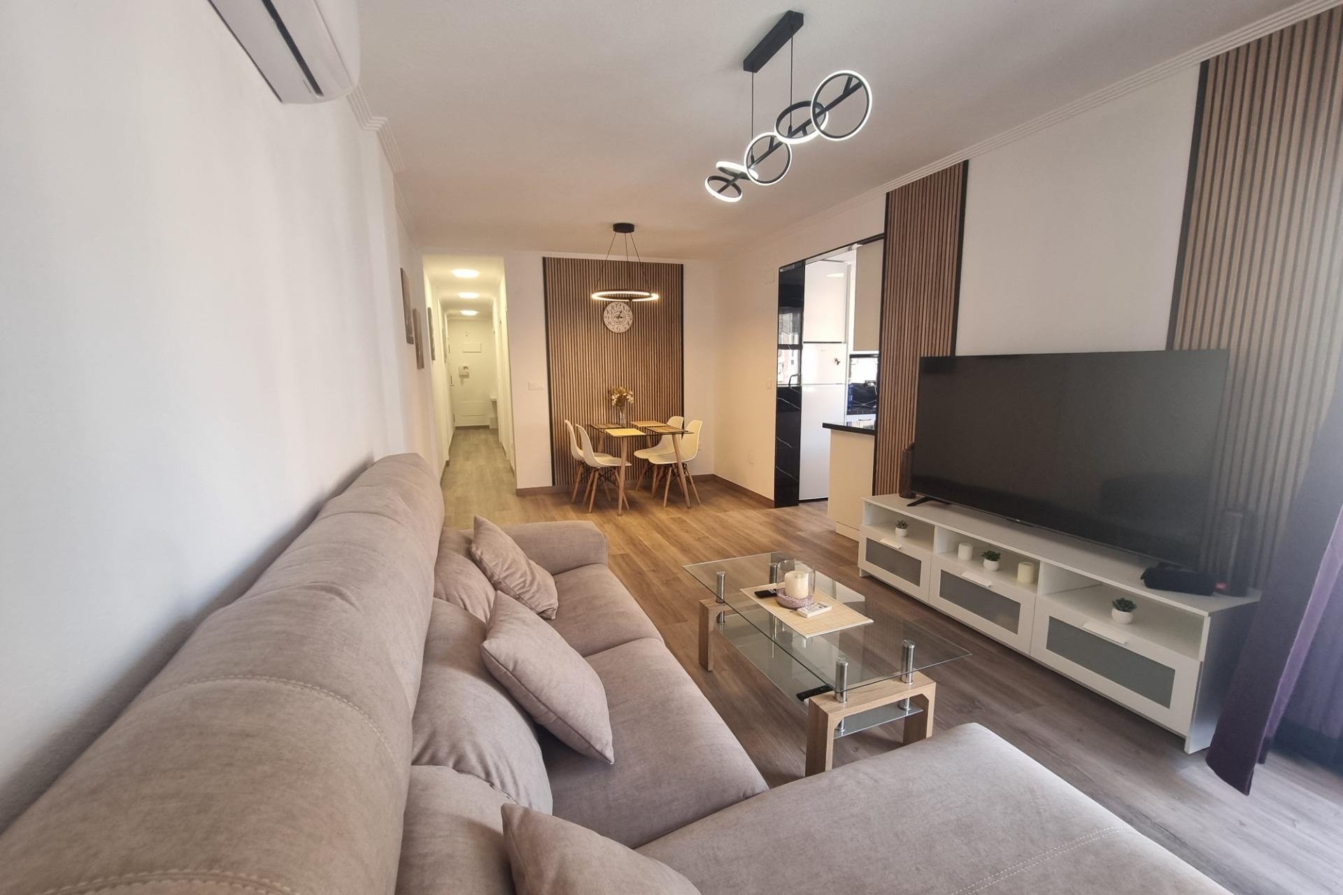 Revente - Apartment -
Torrevieja - Estacion De Autobuses