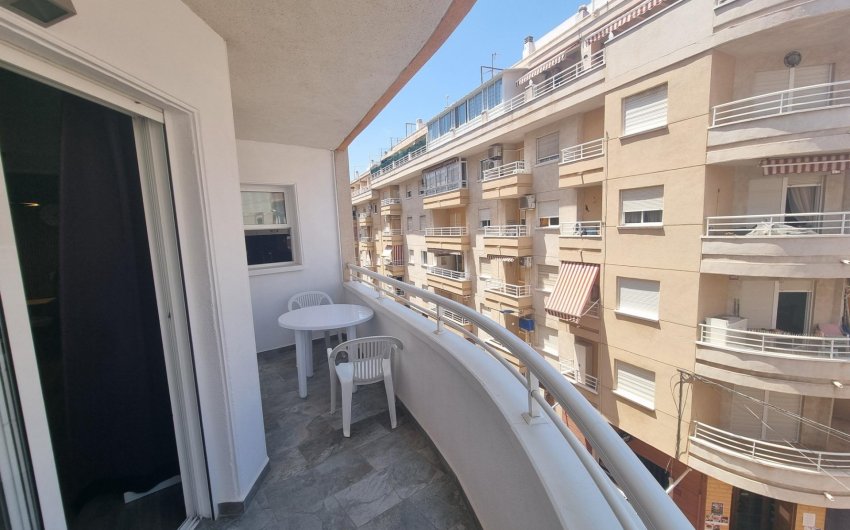 Revente - Apartment -
Torrevieja - Estacion De Autobuses