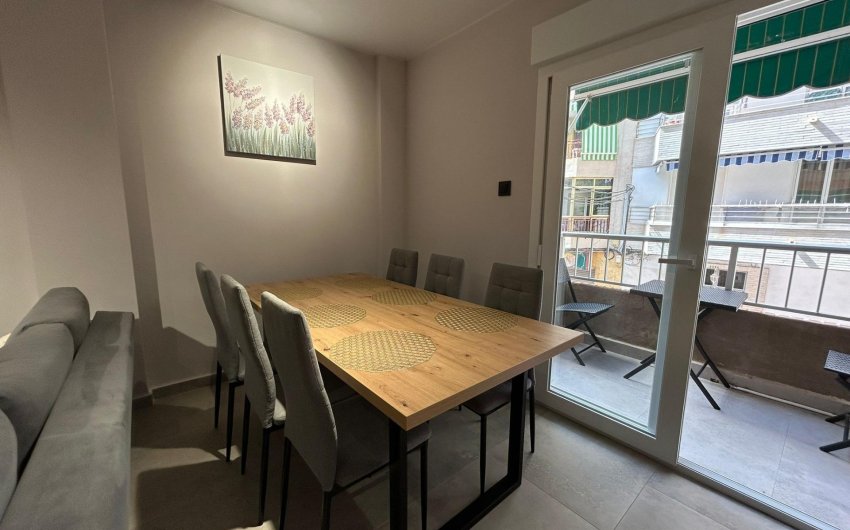 Revente - Apartment -
Torrevieja - Estacion De Autobuses