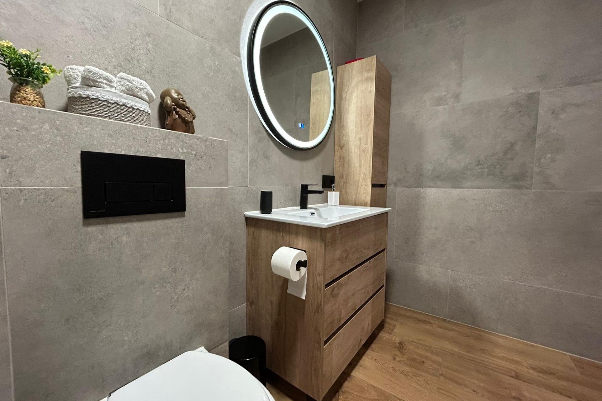 Revente - Apartment -
Torrevieja - Estacion De Autobuses