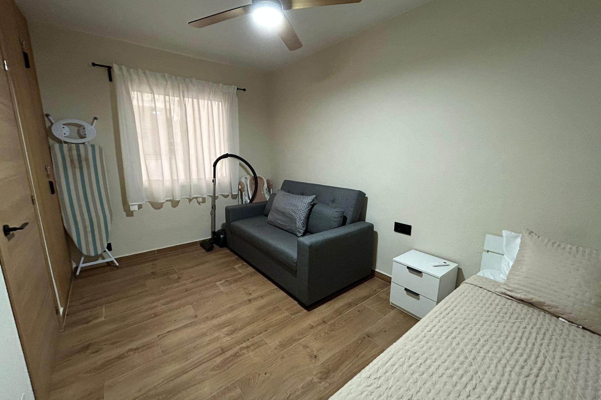Revente - Apartment -
Torrevieja - Estacion De Autobuses