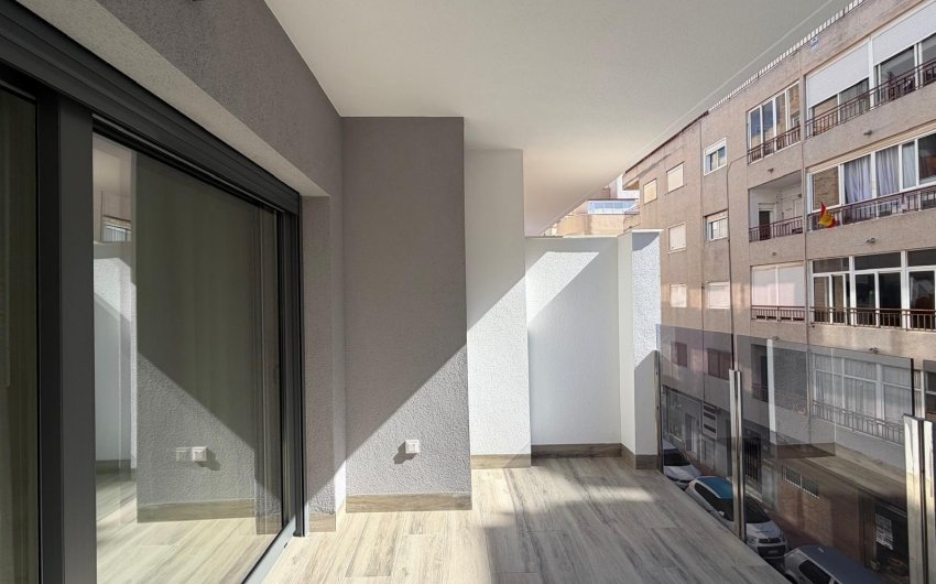 Revente - Apartment -
Torrevieja - Estacion De Autobuses