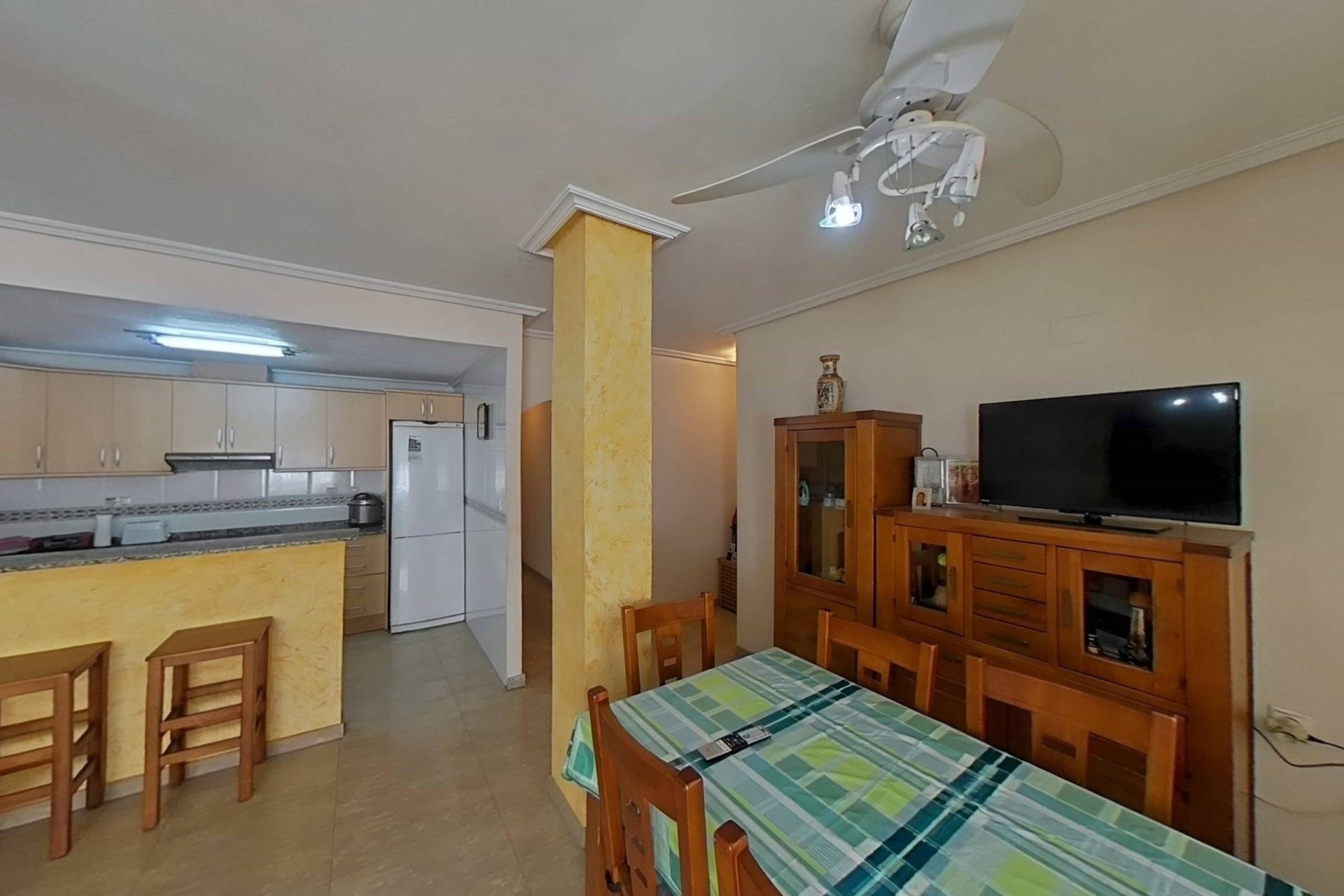 Revente - Apartment -
Torrevieja - Estacion De Autobuses
