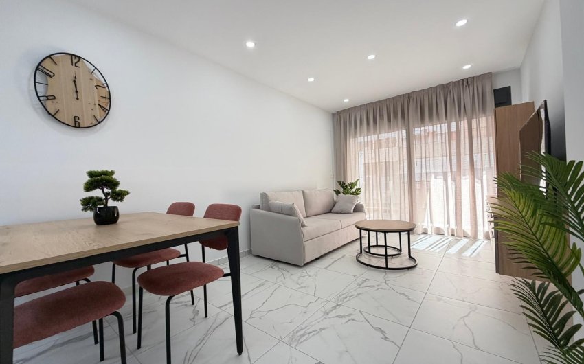 Revente - Apartment -
Torrevieja - Estacion De Autobuses