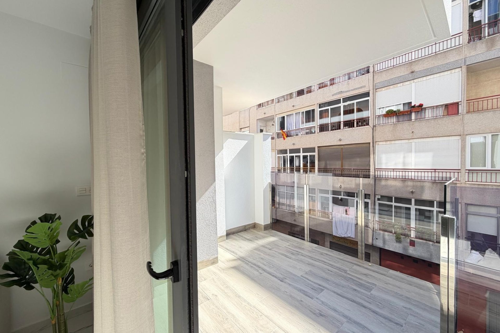 Revente - Apartment -
Torrevieja - Estacion De Autobuses