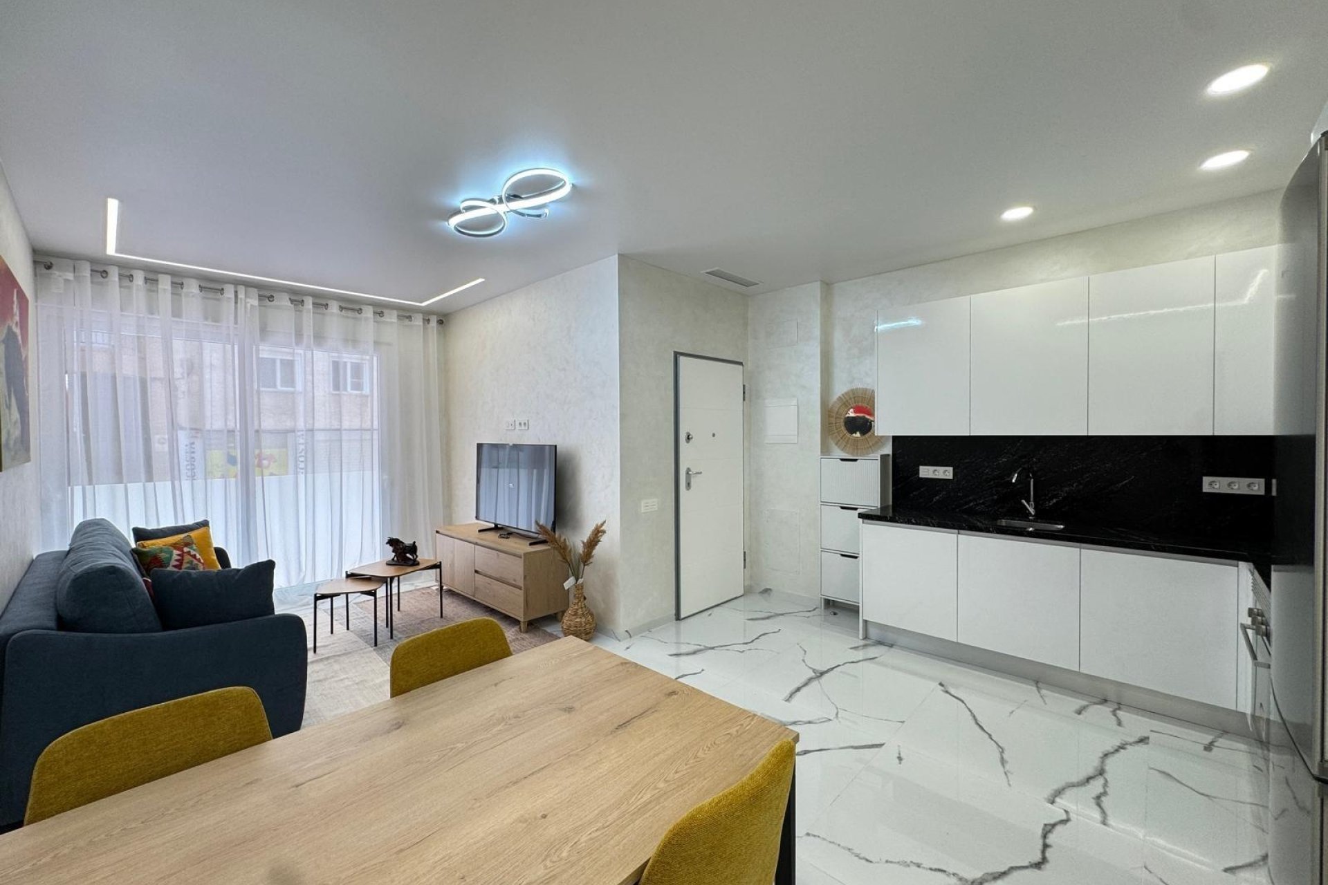 Revente - Apartment -
Torrevieja - Estacion De Autobuses