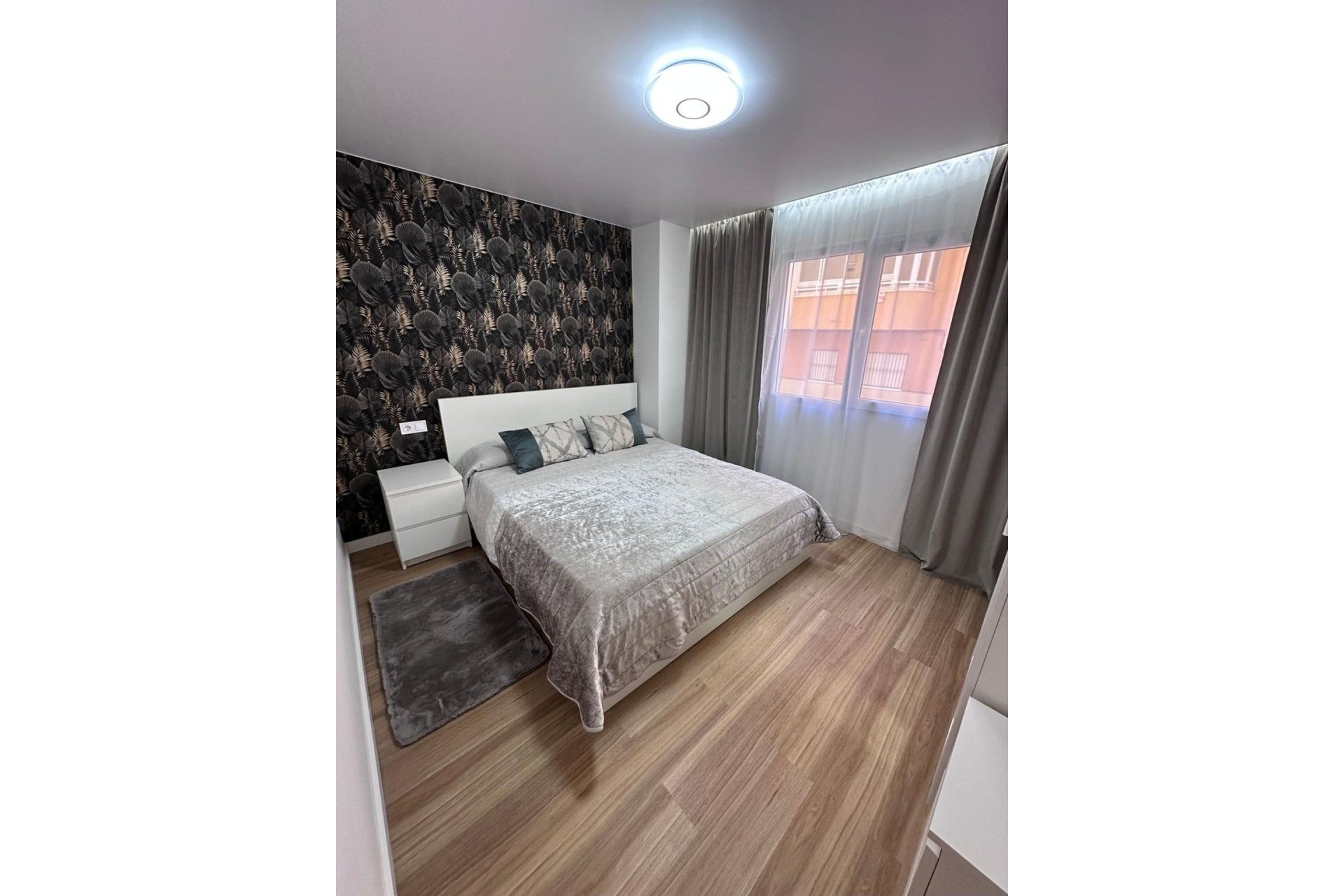 Revente - Apartment -
Torrevieja - Estacion De Autobuses