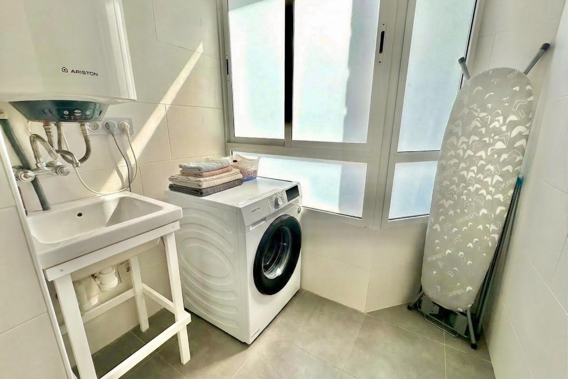 Revente - Apartment -
Torrevieja - Estacion De Autobuses