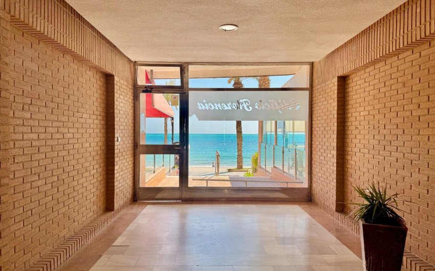 Revente - Apartment -
Torrevieja - Estacion De Autobuses