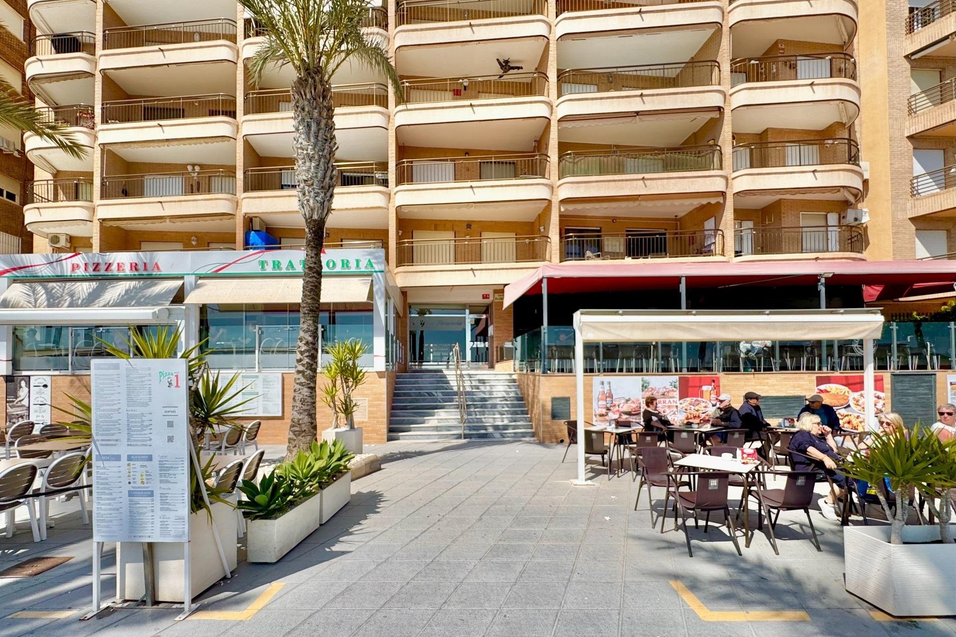Revente - Apartment -
Torrevieja - Estacion De Autobuses