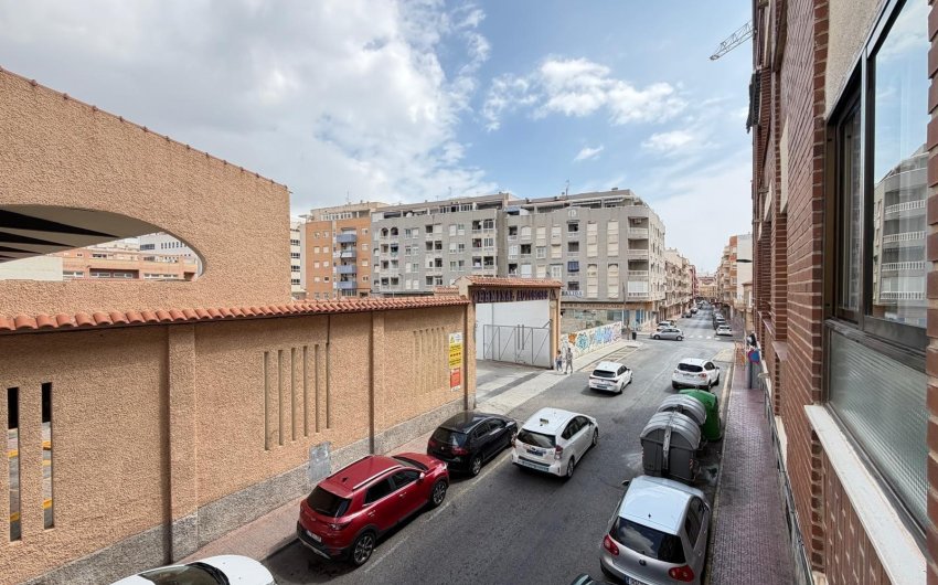 Revente - Apartment -
Torrevieja - Estacion De Autobuses