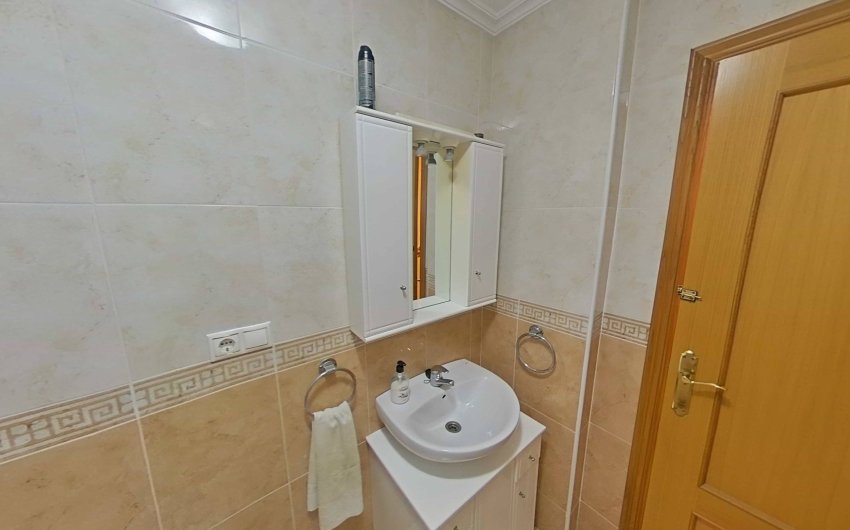 Revente - Apartment -
Torrevieja - Estacion De Autobuses