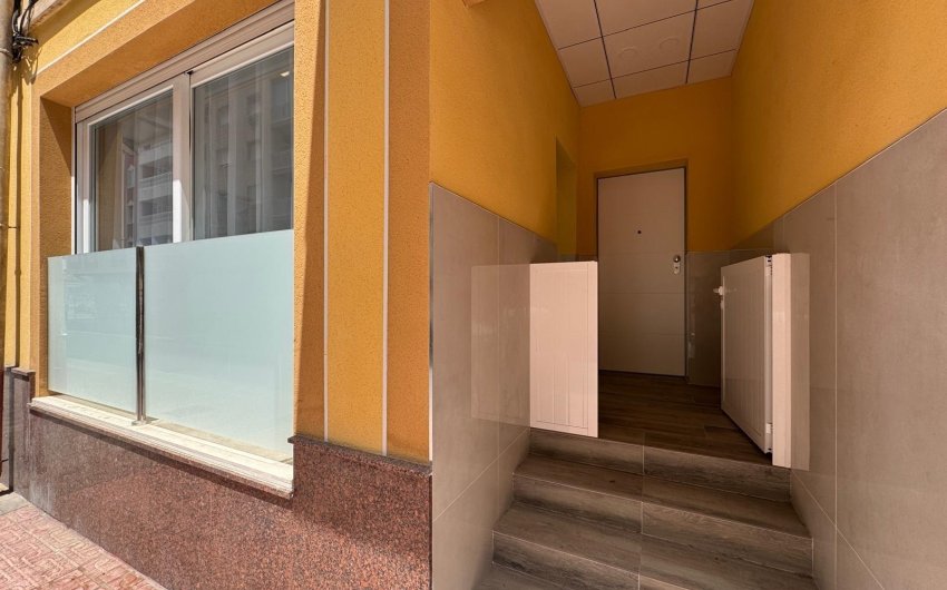 Revente - Apartment -
Torrevieja - Estacion De Autobuses