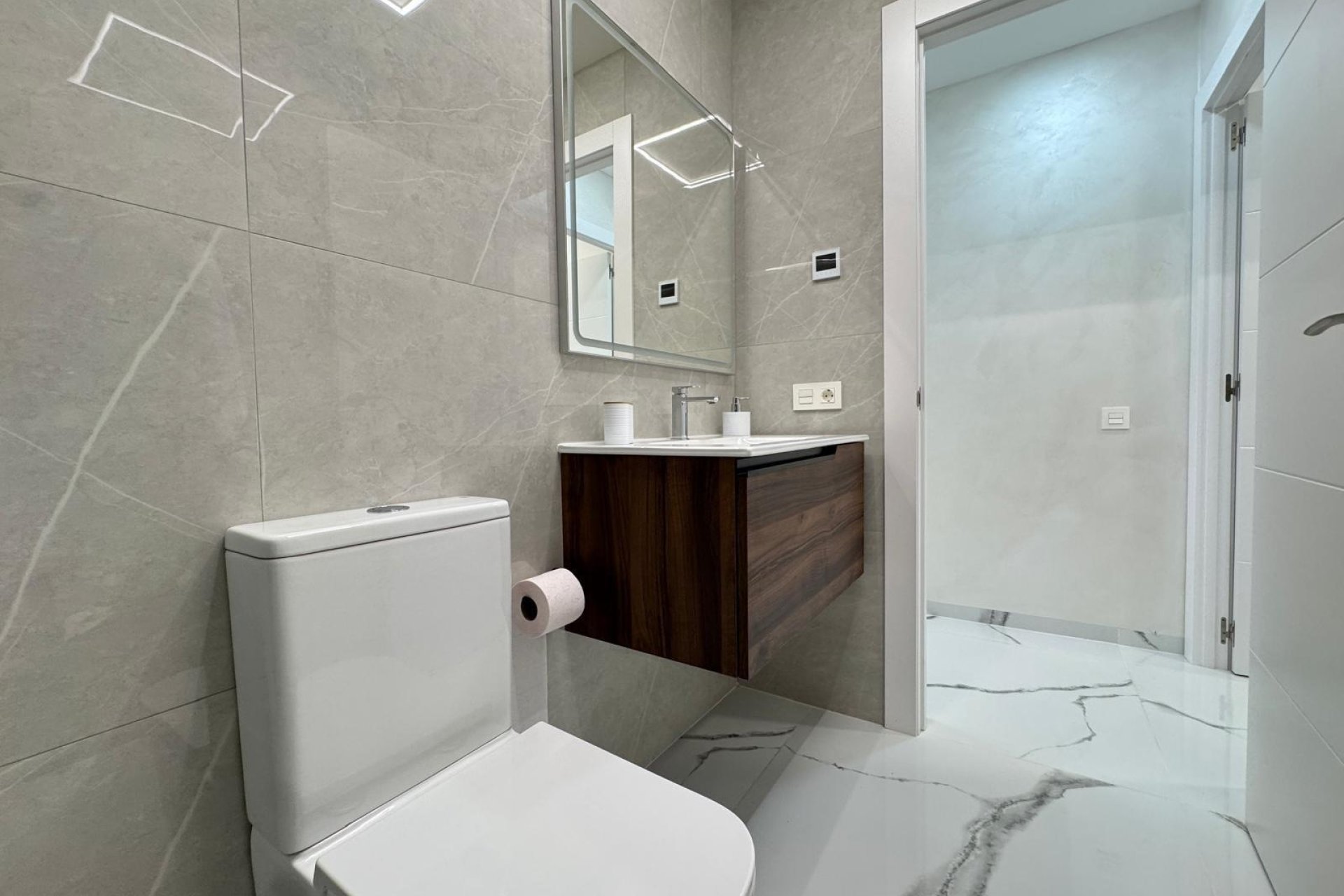 Revente - Apartment -
Torrevieja - Estacion De Autobuses