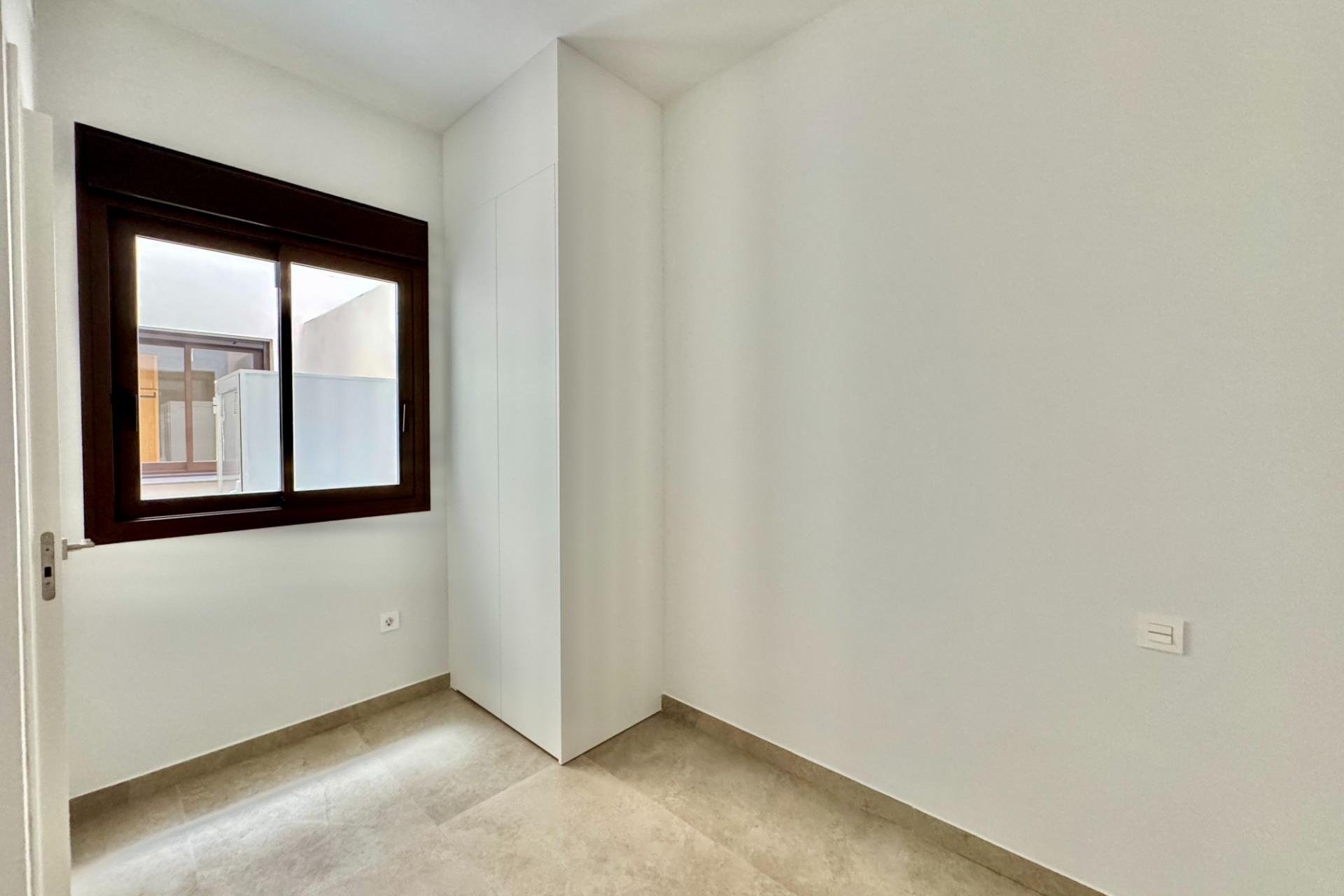 Revente - Apartment -
Torrevieja - Habaneras
