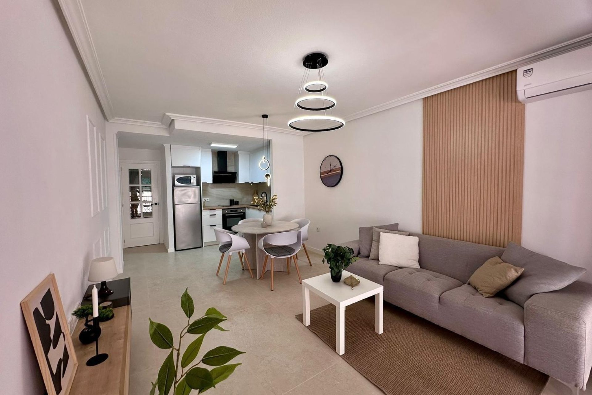 Revente - Apartment -
Torrevieja - Habaneras