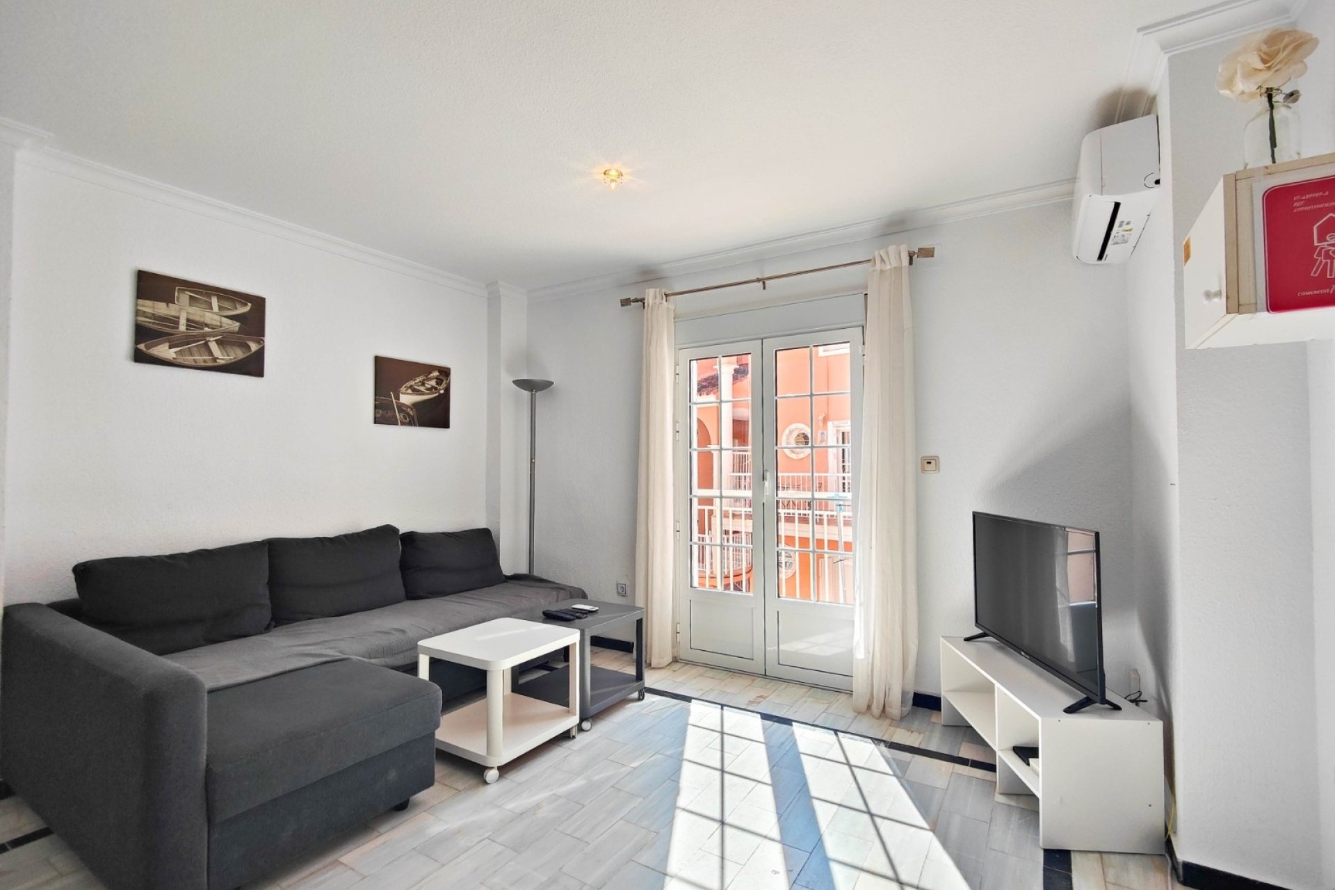 Revente - Apartment -
Torrevieja - La Mata