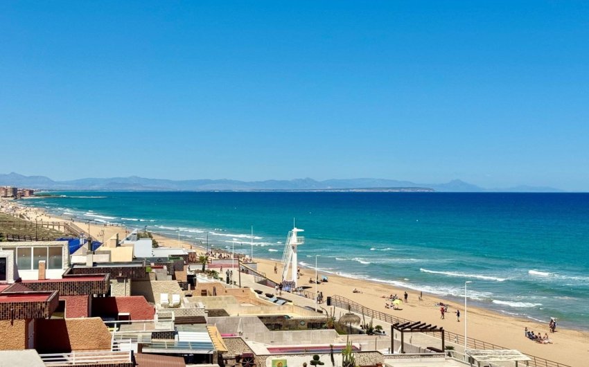Revente - Apartment -
Torrevieja - La Mata