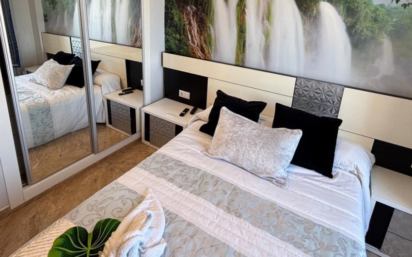 Revente - Apartment -
Torrevieja - La Mata