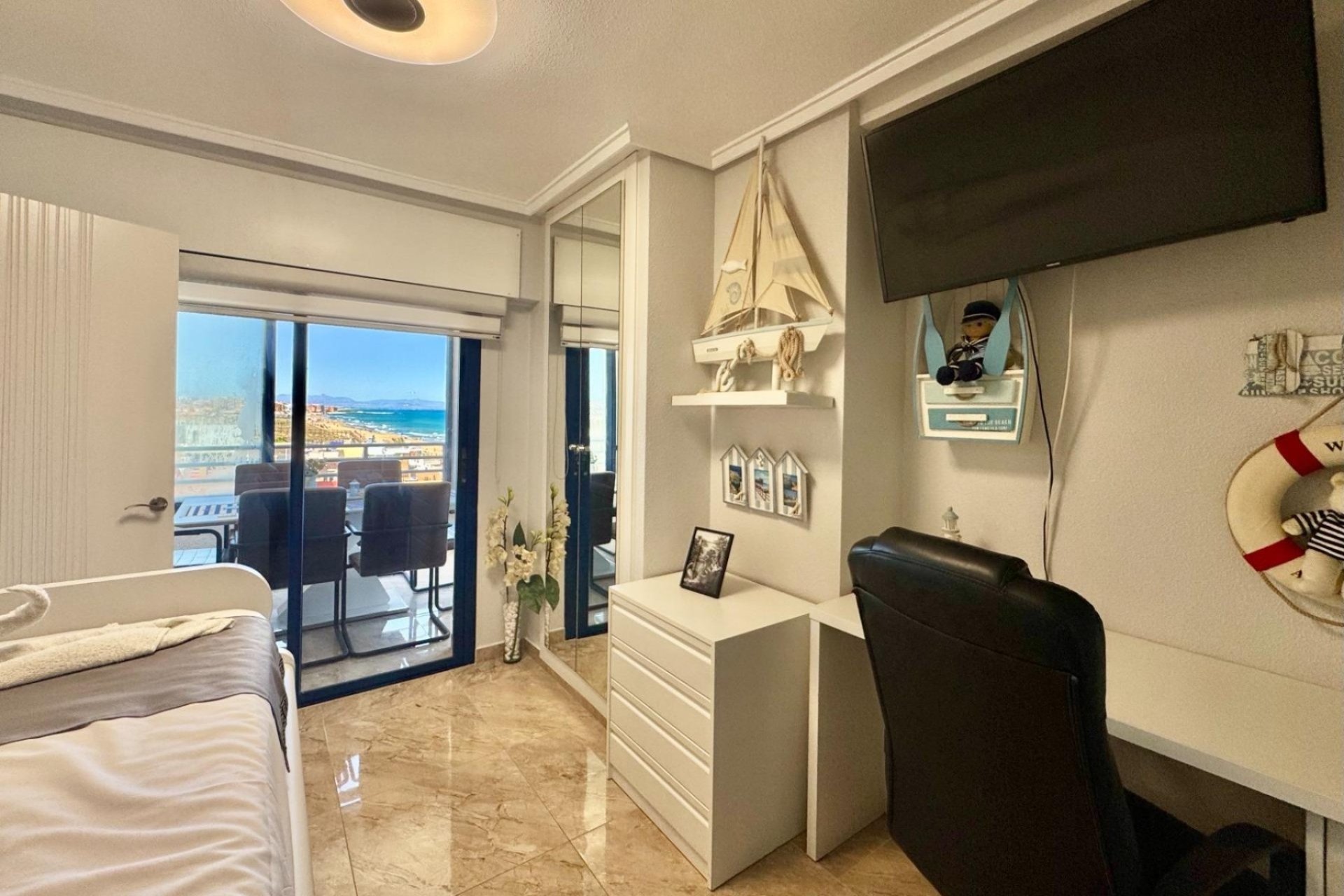 Revente - Apartment -
Torrevieja - La Mata