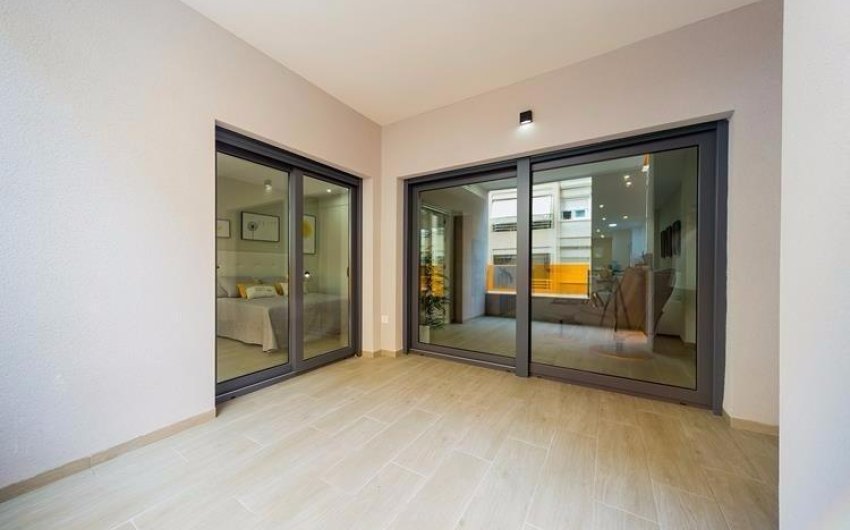 Revente - Apartment -
Torrevieja - La Mata
