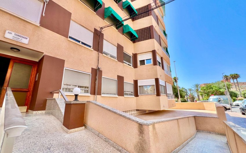 Revente - Apartment -
Torrevieja - La Mata