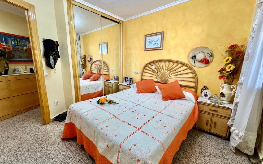 Revente - Apartment -
Torrevieja - La Mata