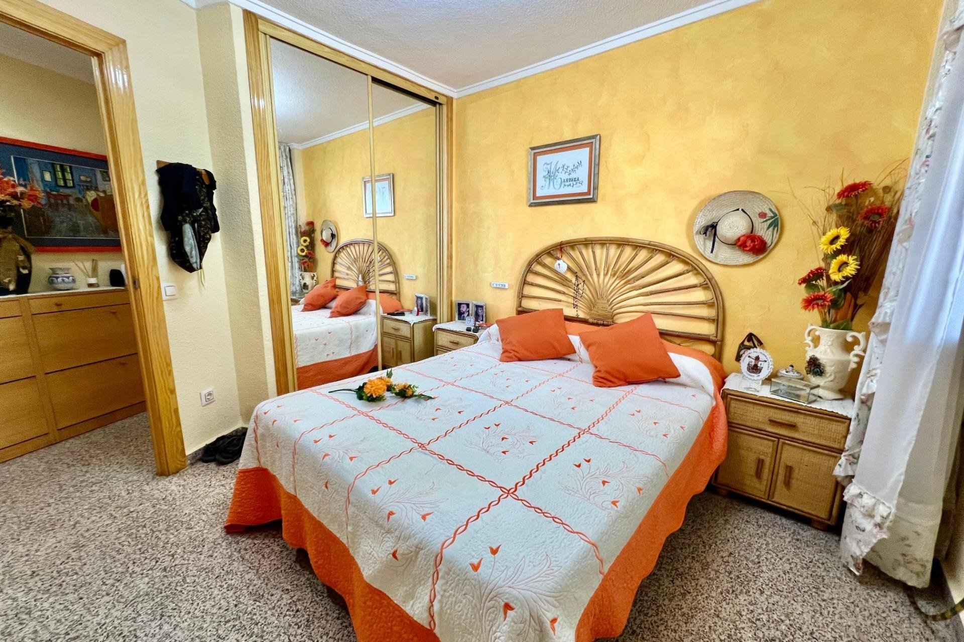 Revente - Apartment -
Torrevieja - La Mata