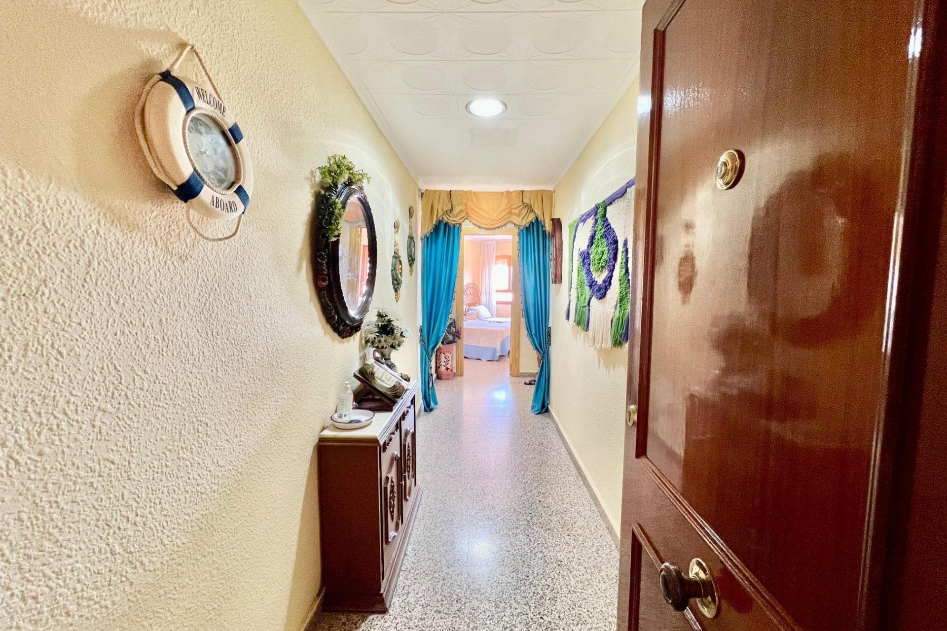 Revente - Apartment -
Torrevieja - La Mata