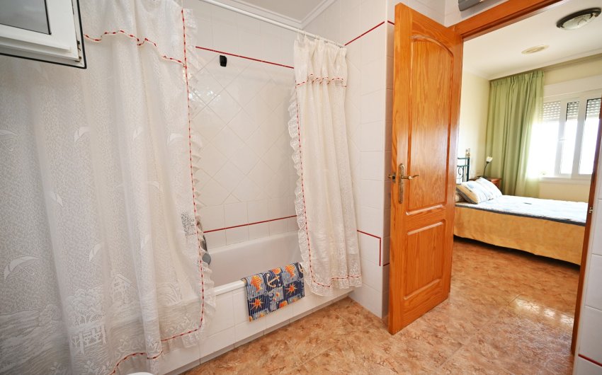 Revente - Apartment -
Torrevieja - La Mata