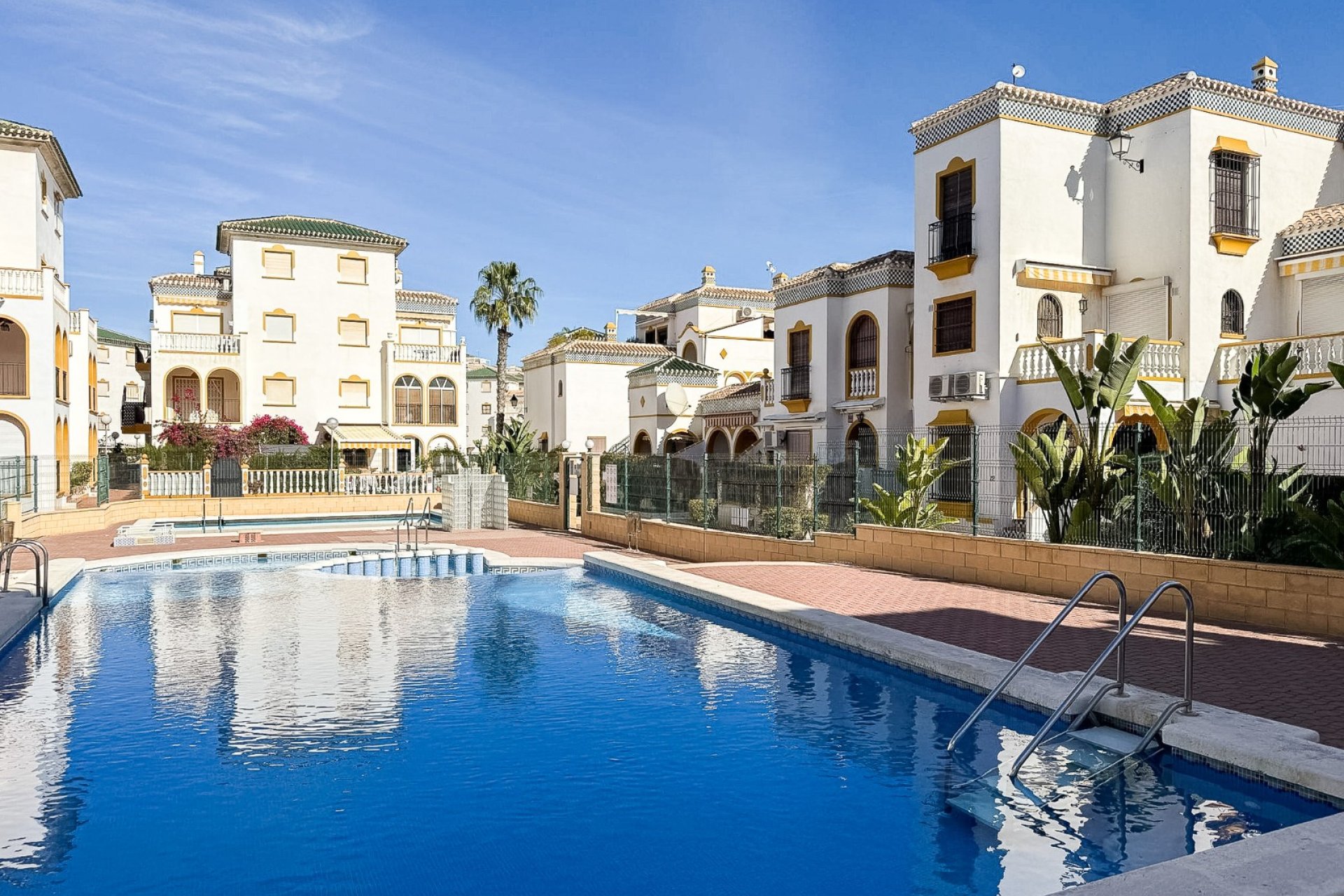 Revente - Apartment -
Torrevieja - La Mata
