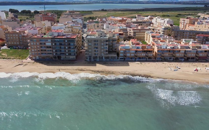 Revente - Apartment -
Torrevieja - La Mata