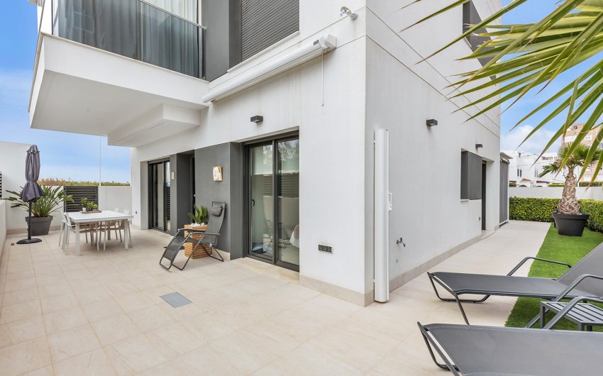 Revente - Apartment -
Torrevieja - La Mata