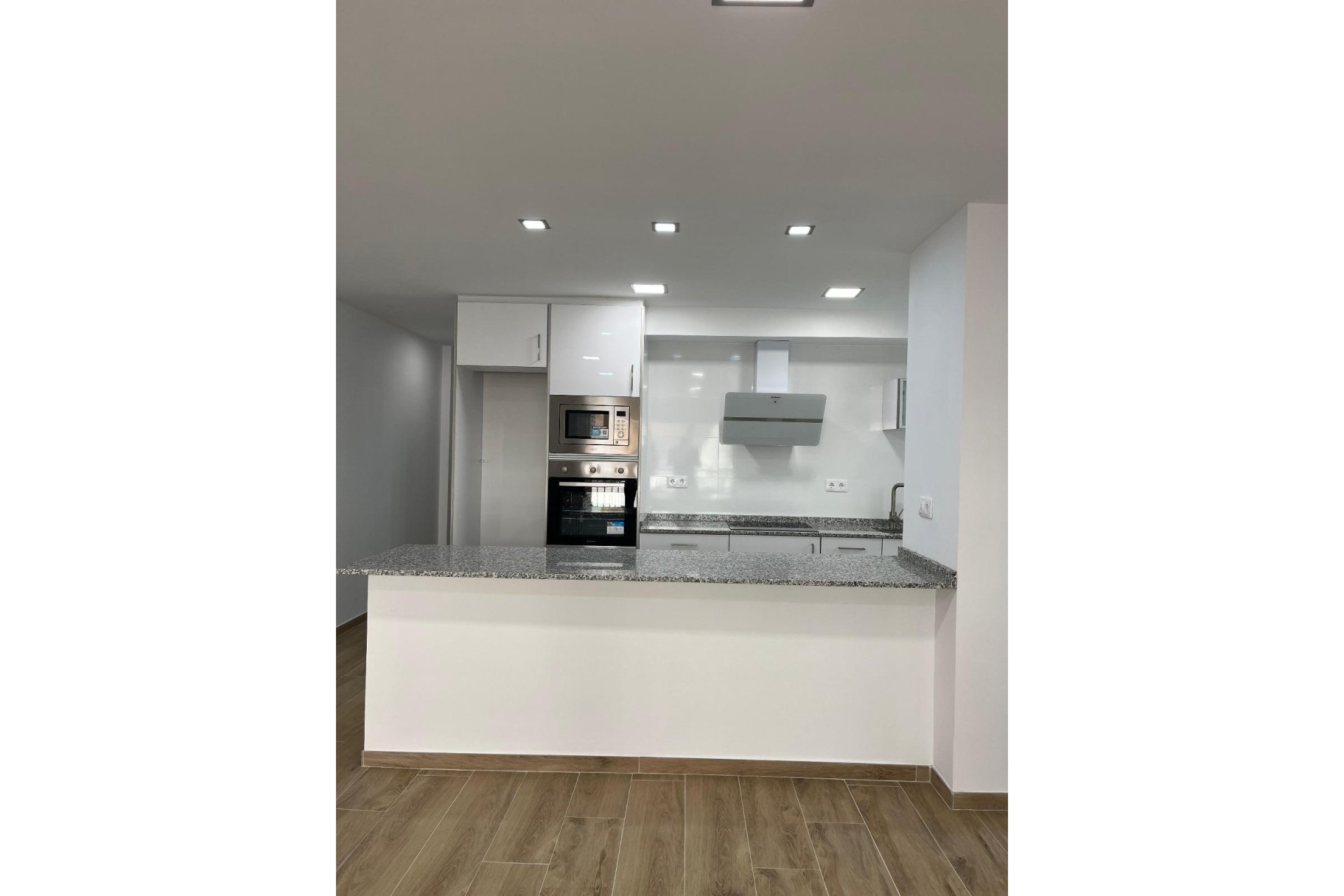 Revente - Apartment -
Torrevieja - La Mata