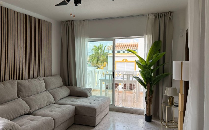 Revente - Apartment -
Torrevieja - La Mata