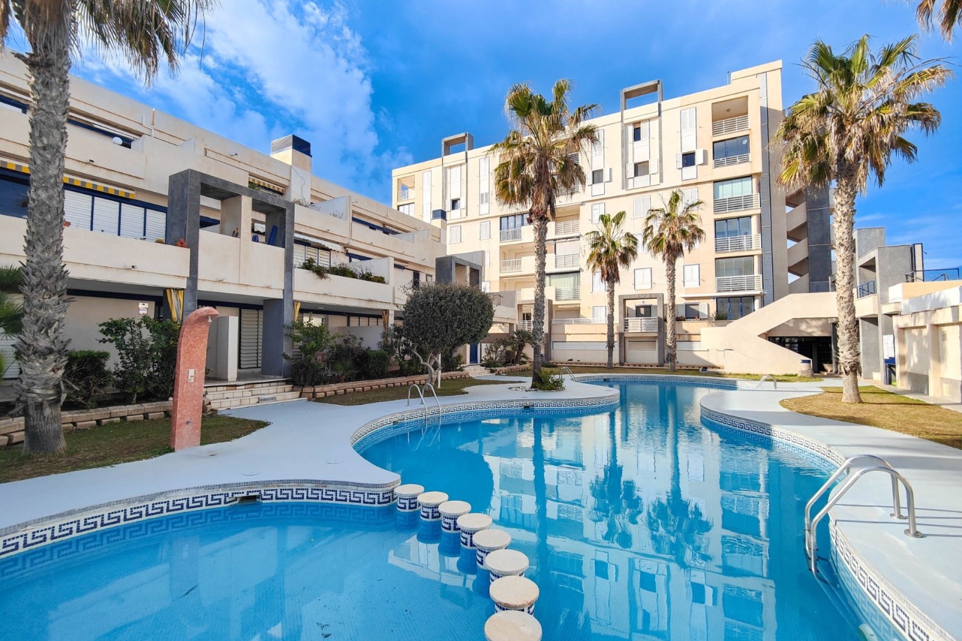 Revente - Apartment -
Torrevieja - La Mata