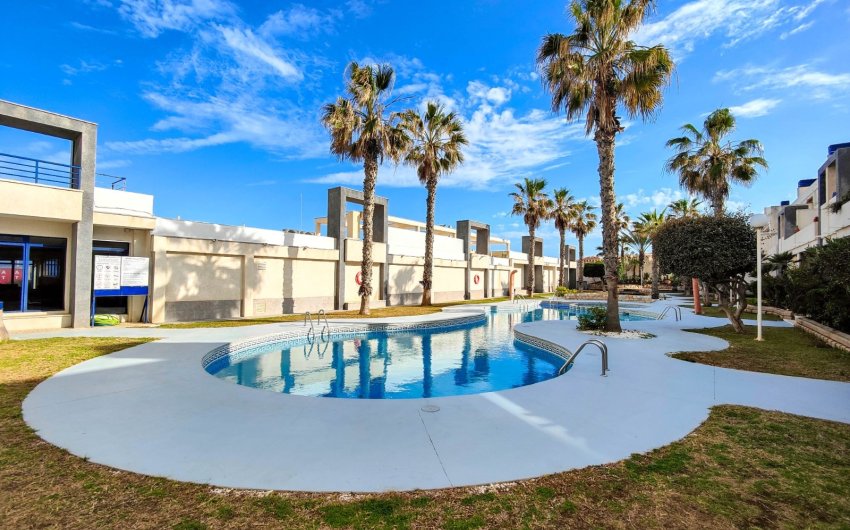 Revente - Apartment -
Torrevieja - La Mata