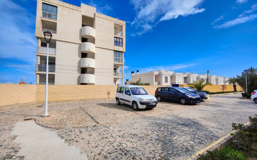 Revente - Apartment -
Torrevieja - La Mata